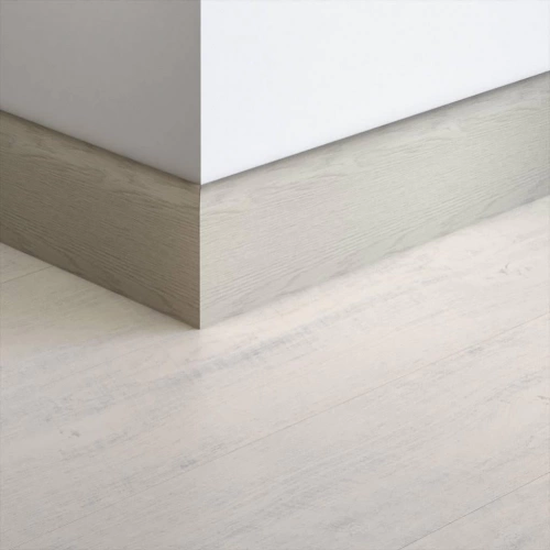Plinthe, décor 42 Sf501, H.7.8cm x 2,4m x Ep.15 mm ARTENS