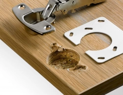 Plaque de réparation pour charnière invisible côté boîtier et côté porte