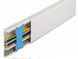 Moulure blanc, H.1.3 x P.3.2 cm